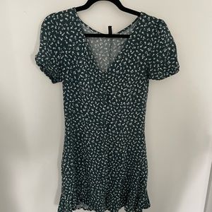 H&M green floral button up